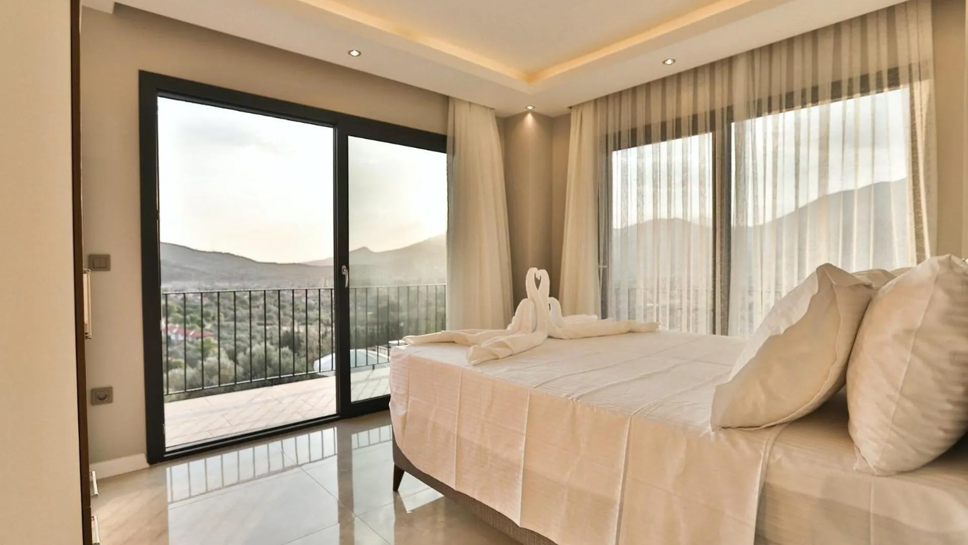 Fethiye Uzumlu Village 3 Bedroom Villa - 1725 0*,  Turcja
